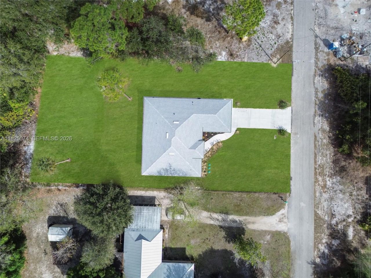 1215 Fitch Ave, Lehigh Acres, FL 33972 Photo