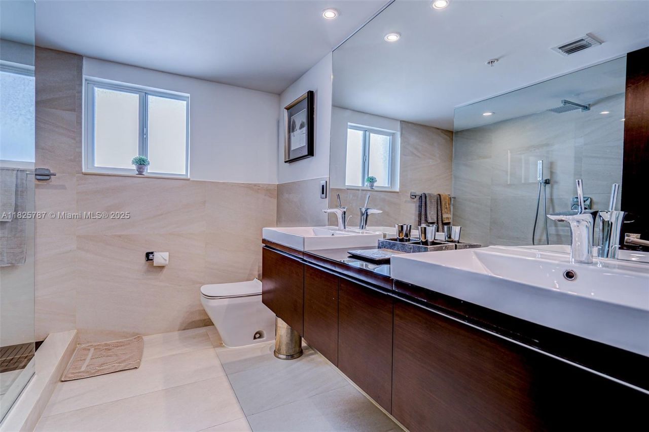 1701 Sunset Harbour Dr, Unit L507, Miami Beach, FL 33139 Photo