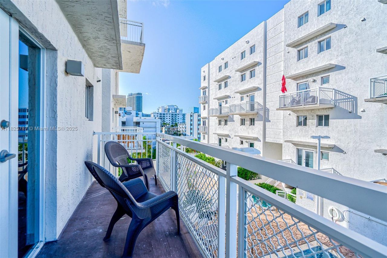 1701 Sunset Harbour Dr, Unit L507, Miami Beach, FL 33139 Photo