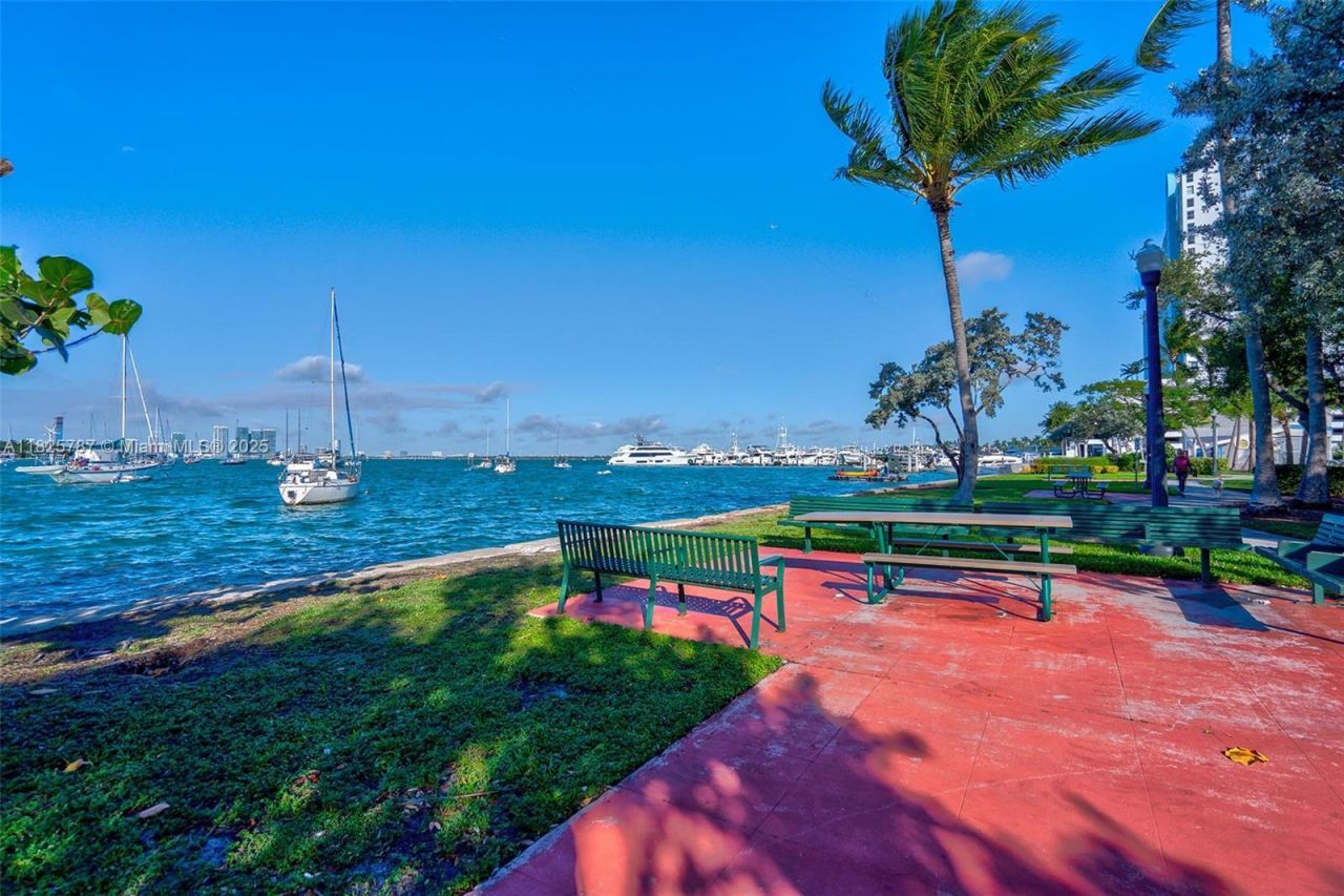 1701 Sunset Harbour Dr, Unit L507, Miami Beach, FL 33139 Photo