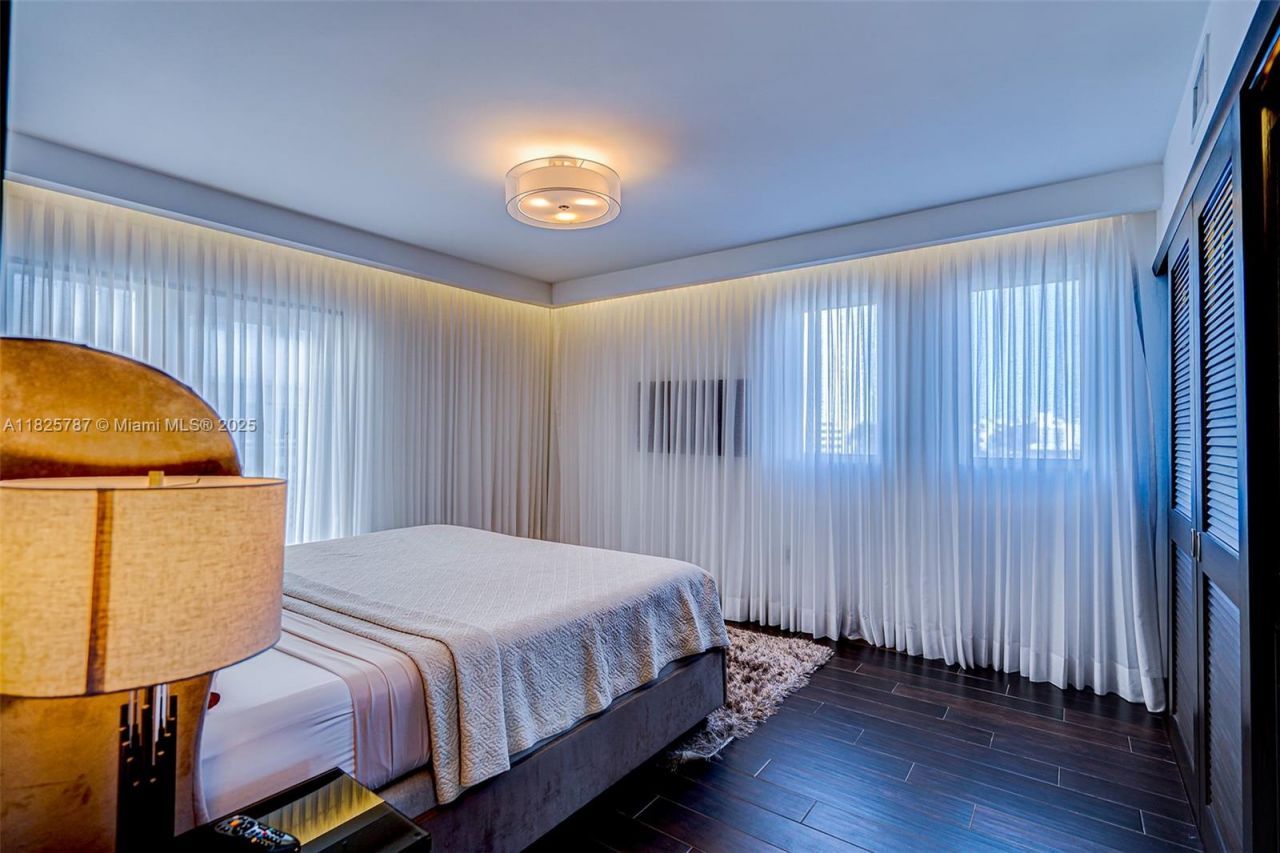 1701 Sunset Harbour Dr, Unit L507, Miami Beach, FL 33139 Photo