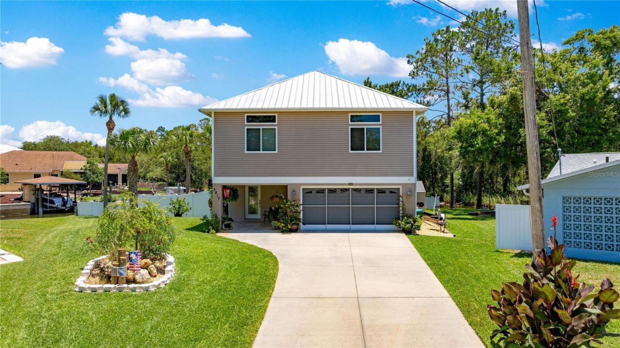 3817 N Calusa Point, Crystal River, FL 34428 Main Photo