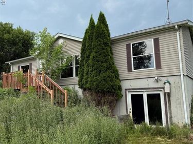 2320 Gramer Road N, Webberville Vlg, MI 48892