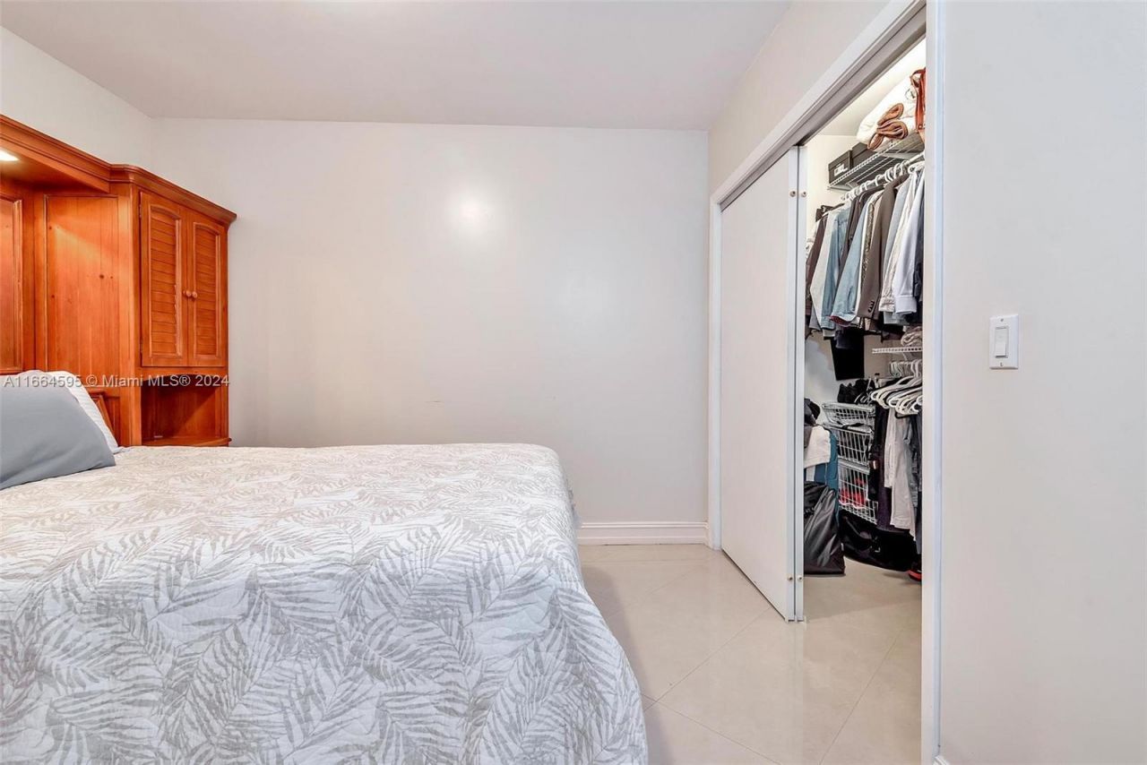 1830 S Ocean Dr, Unit 4709, Hallandale Beach, FL 33009 Photo