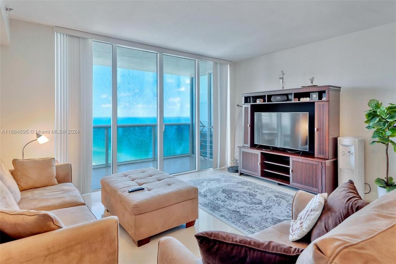1830 S Ocean Dr, Unit 4709, Hallandale Beach, FL 33009 Photo