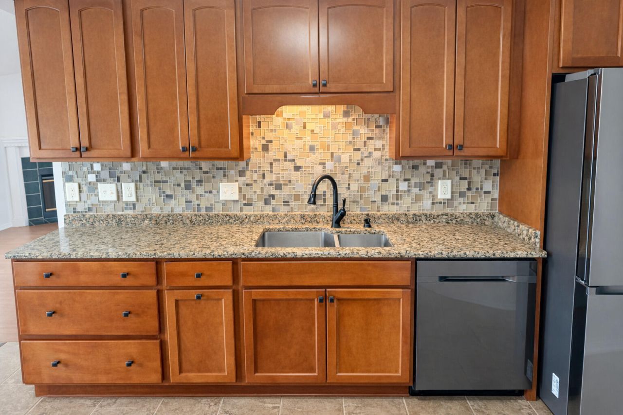 527 Tom Sawyer Lane, Crestview, FL 32536 Main Photo