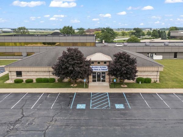 2802 Leonard Drive, Valparaiso, IN 46383