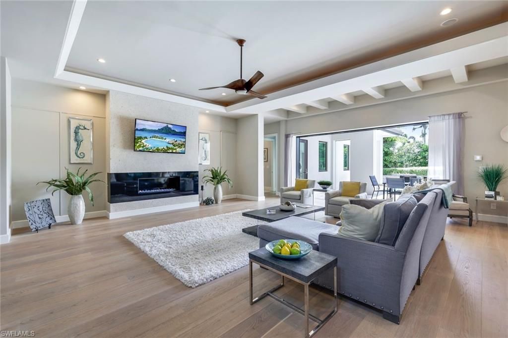 875 Wedge Dr, Naples, FL 34103 Photo