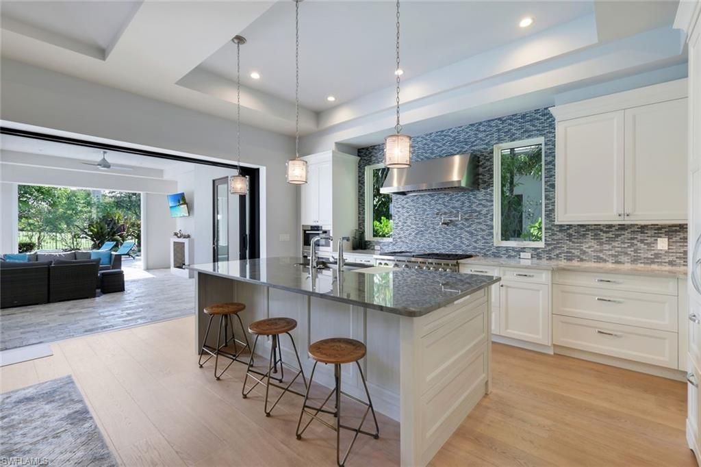 875 Wedge Dr, Naples, FL 34103 Photo