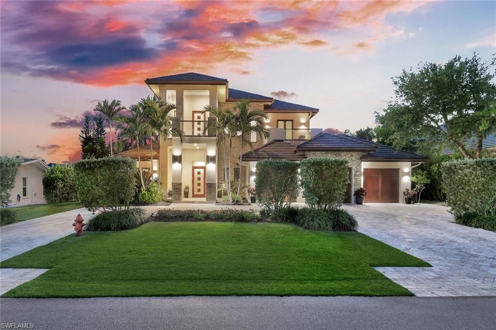 875 Wedge Dr, Naples, FL 34103 Photo