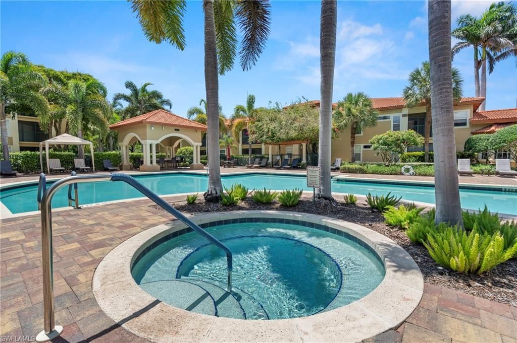 8851 Colonnades Ct W, Unit 128, Bonita Springs, FL 34135 Photo