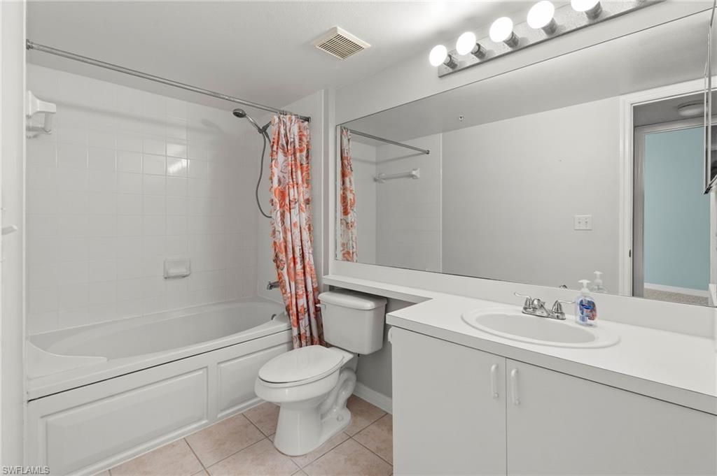 8851 Colonnades Ct W, Unit 128, Bonita Springs, FL 34135 Photo