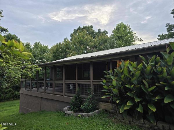 3525 James Phillips Way, Sevierville, TN 37876