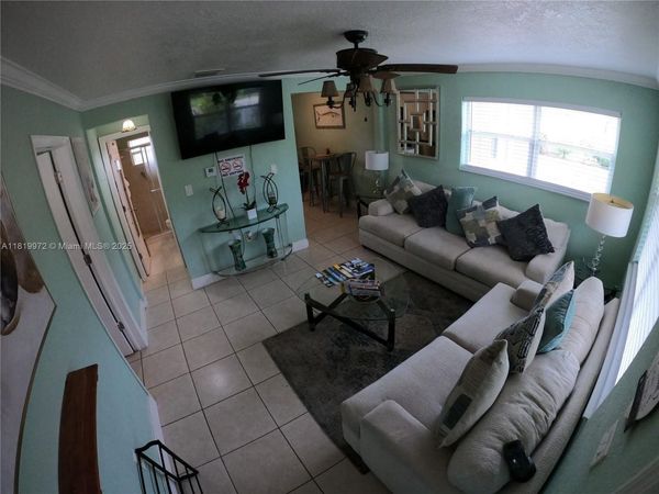 6101 Rodman St, Unit 2, Hollywood, FL 33023