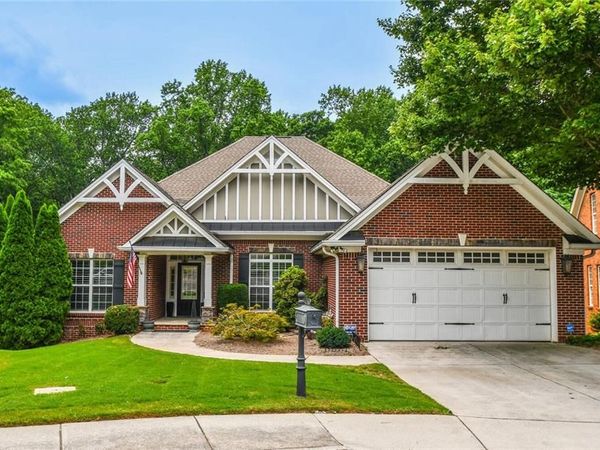 1173 Saint Charles Place, Gainesville, GA 30501
