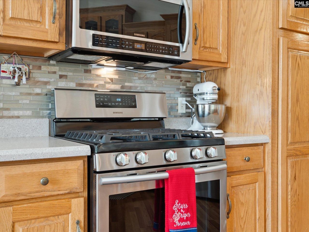 887 Living Waters Photo 10