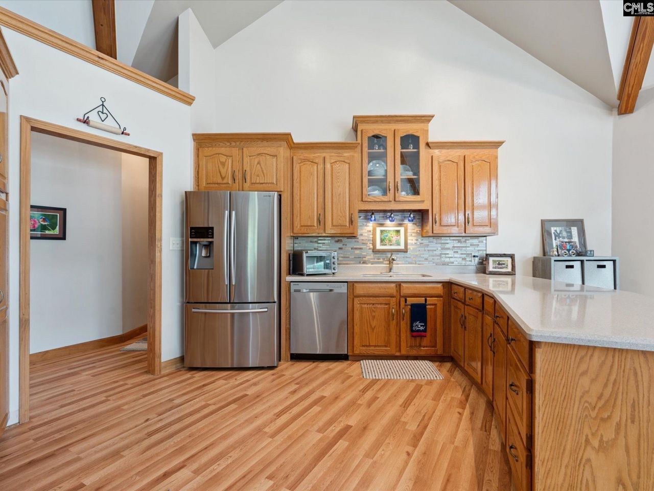 887 Living Waters Photo 11