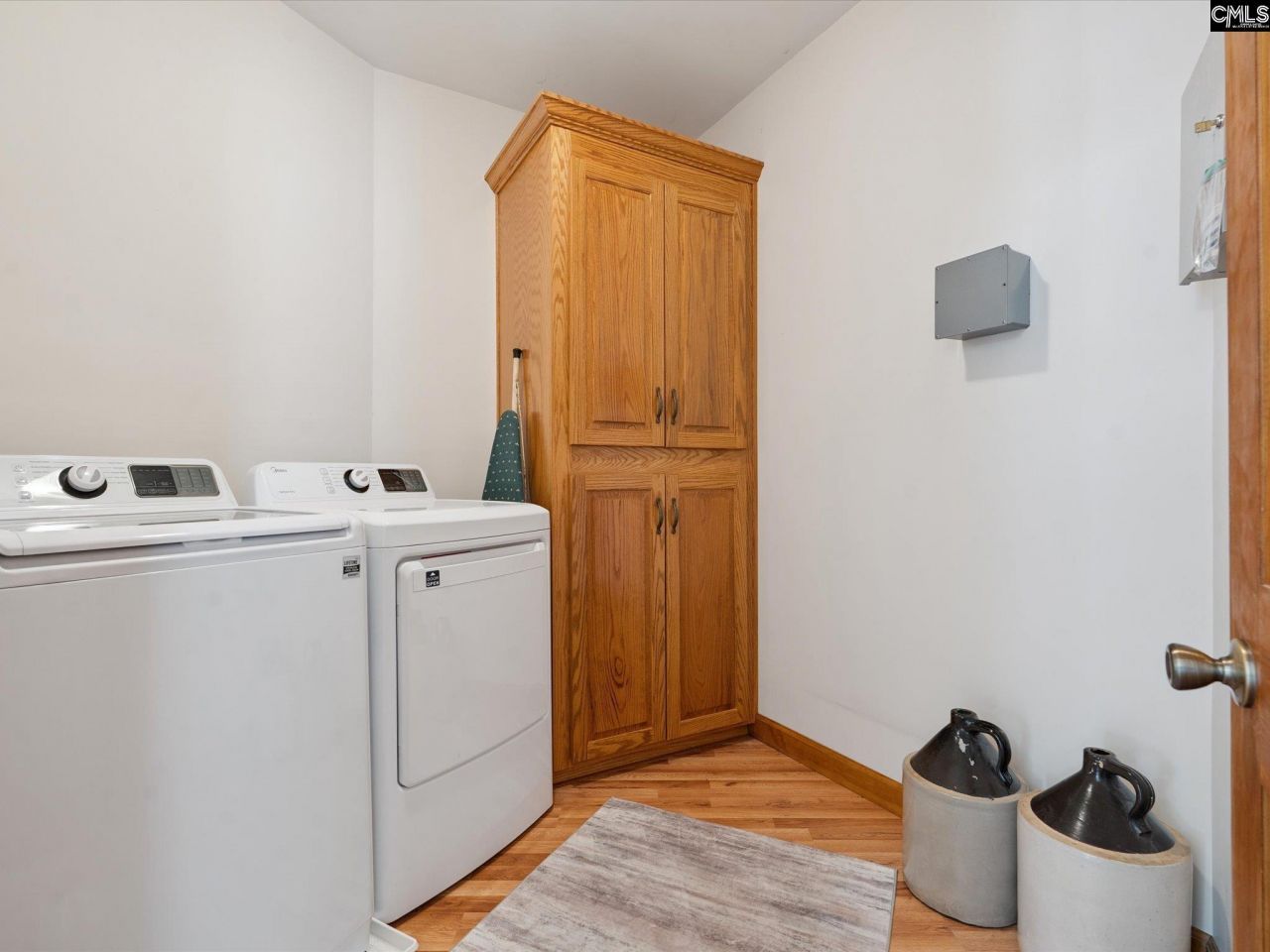 887 Living Waters Photo 21