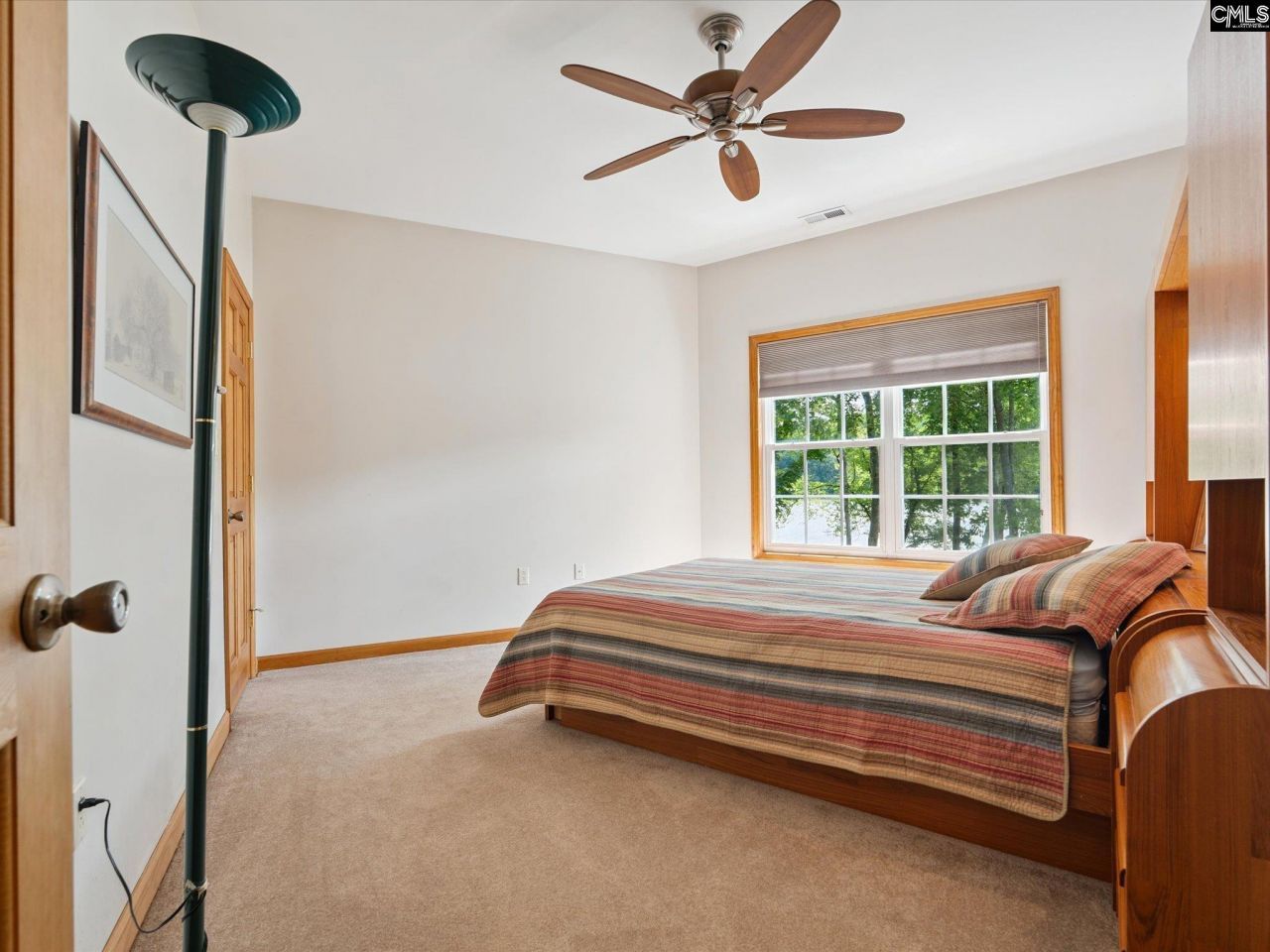 887 Living Waters Photo 23