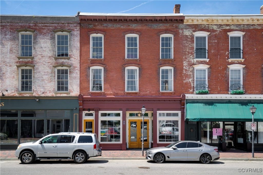 22 N Sycamore Street, Petersburg, VA 23803 Main Photo