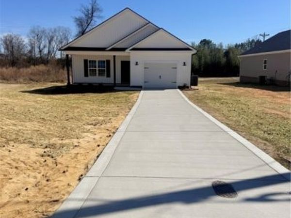 604 Cypress Street, Roseboro, NC 28382