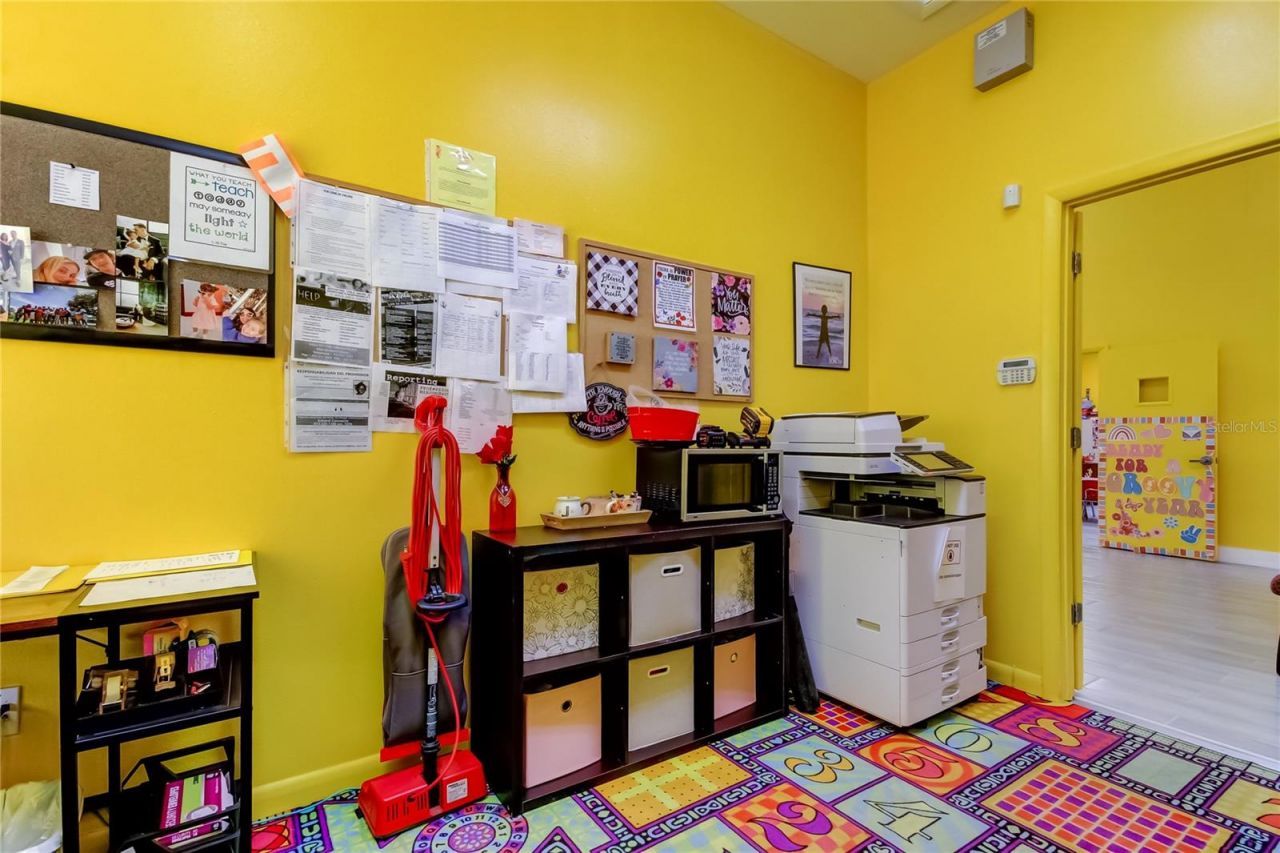 8816 W Robson St, Tampa, FL 33615 Photo