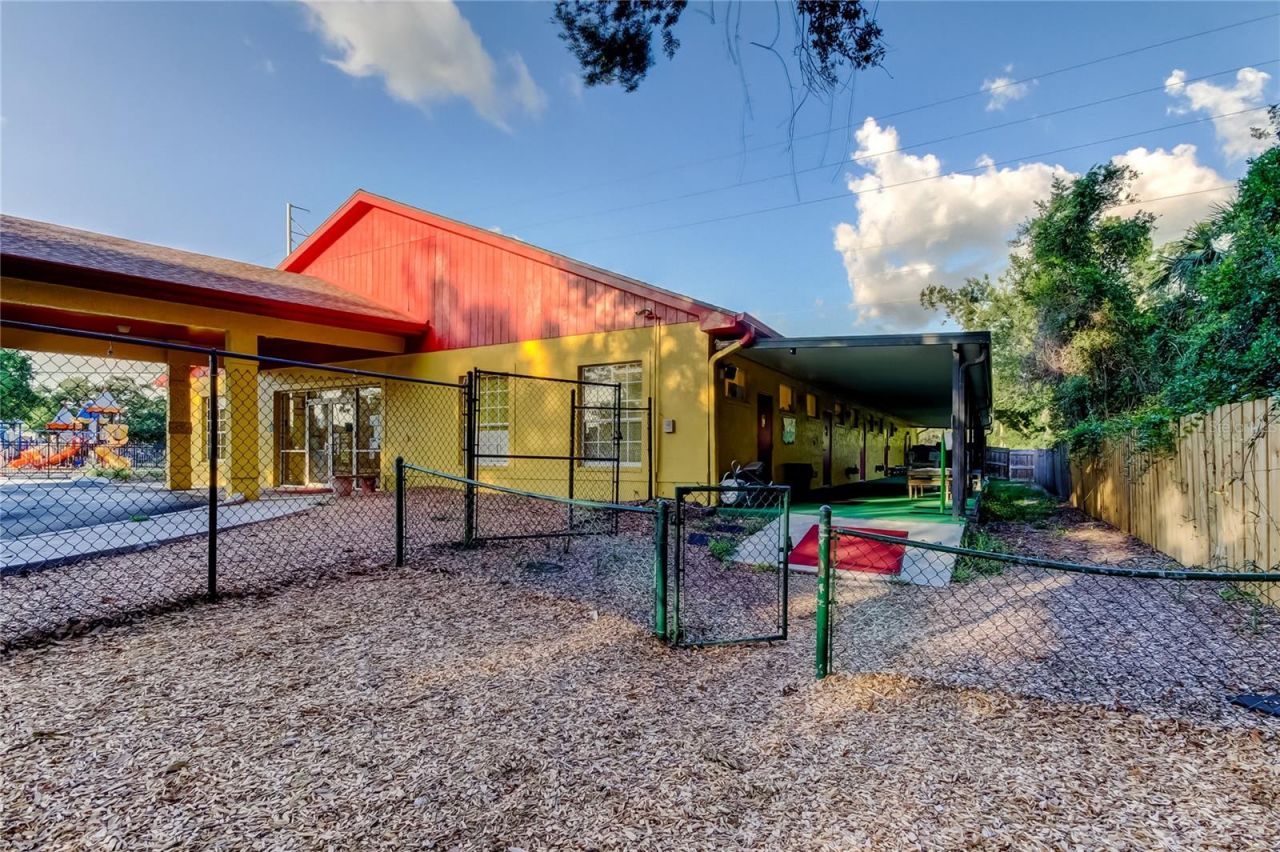 8816 W Robson St, Tampa, FL 33615 Photo