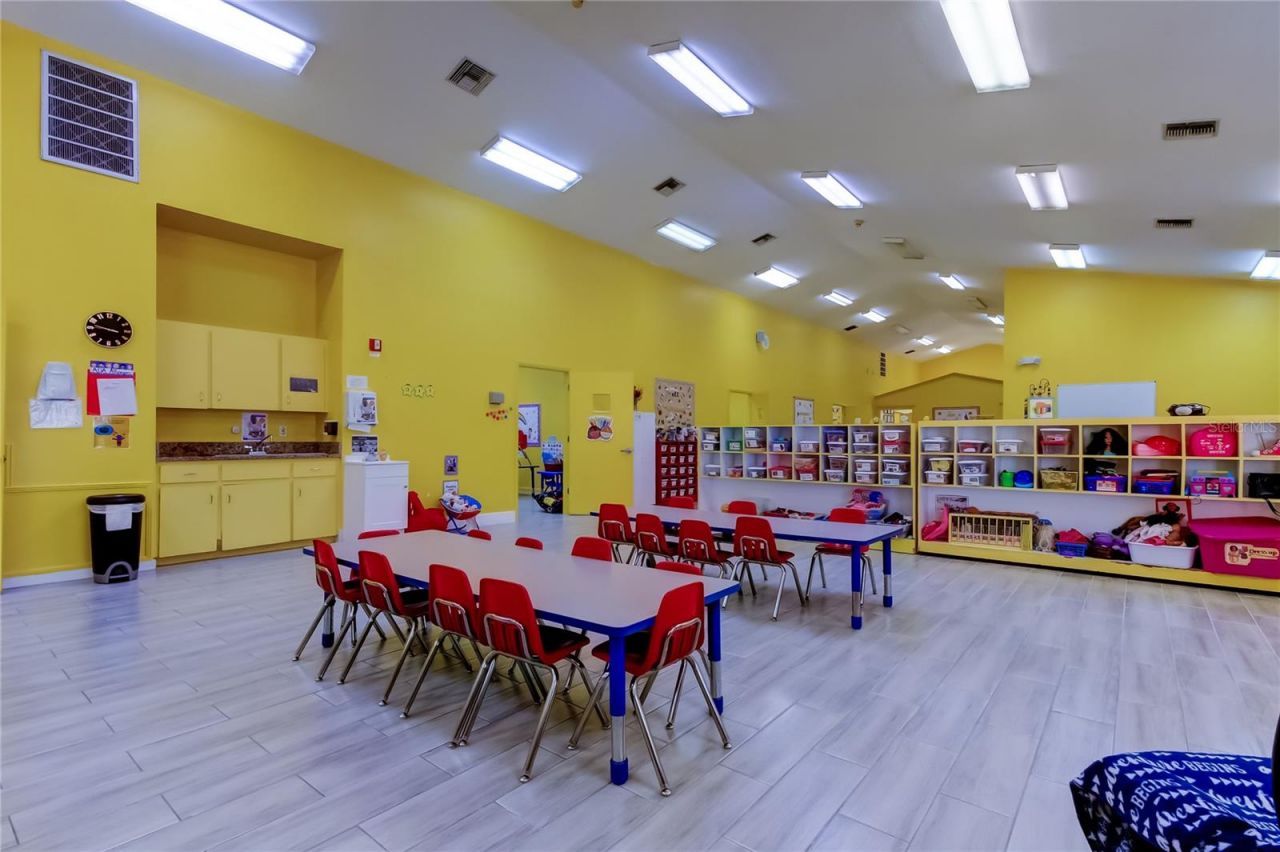 8816 W Robson St, Tampa, FL 33615 Photo