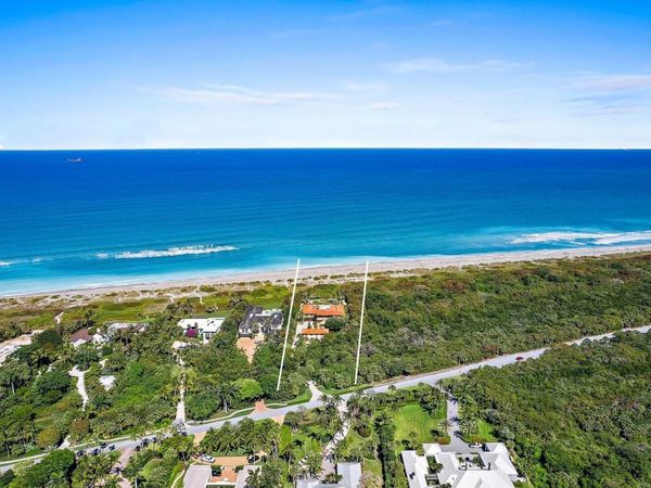 527 S Beach Road, Jupiter Island, FL 33455