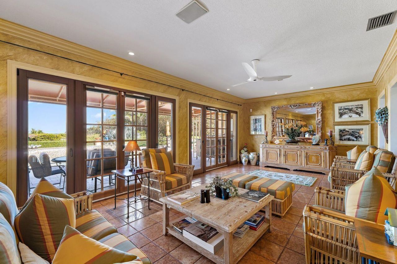 527 S Beach Road, Jupiter Island, FL 33455 Photo