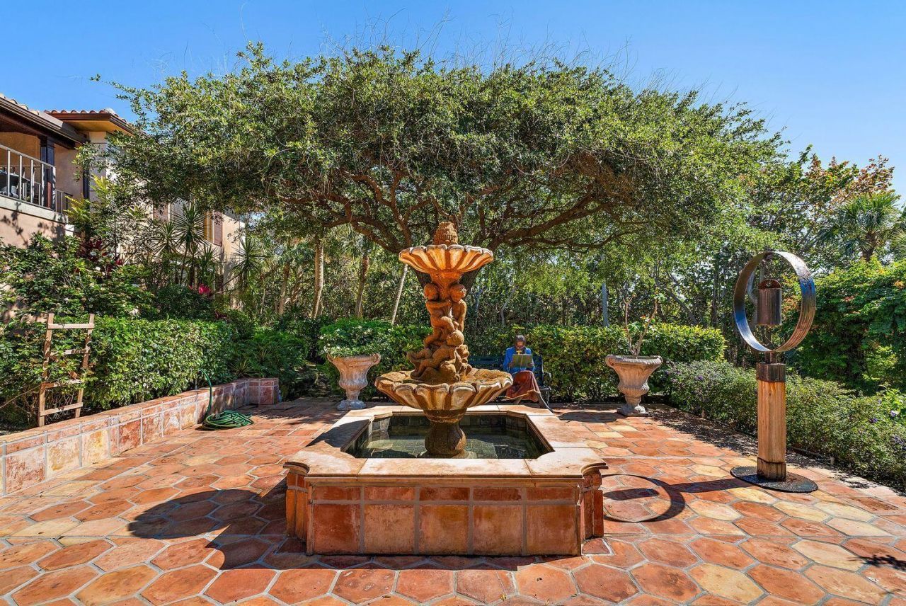 527 S Beach Road, Jupiter Island, FL 33455 Photo