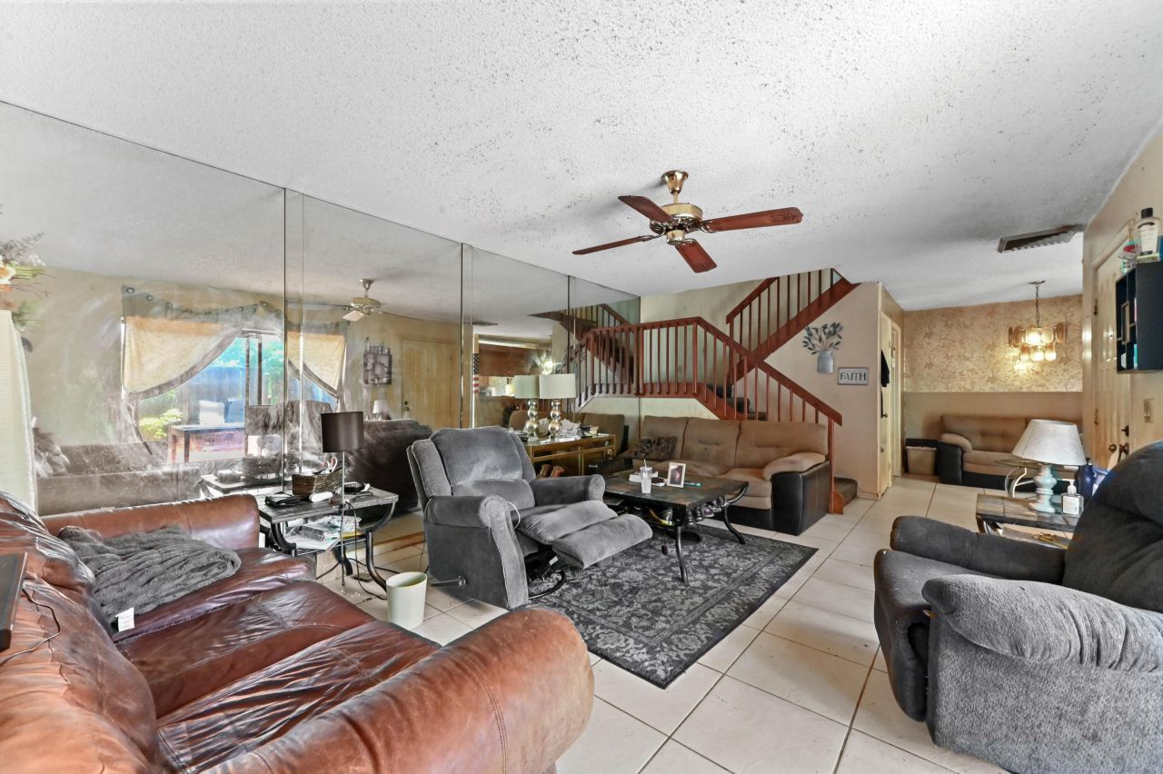 2423 24th Lane, Greenacres, FL 33463 Photo