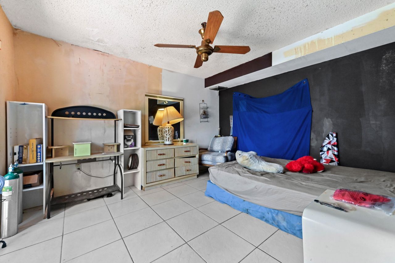 2423 24th Lane, Greenacres, FL 33463 Photo