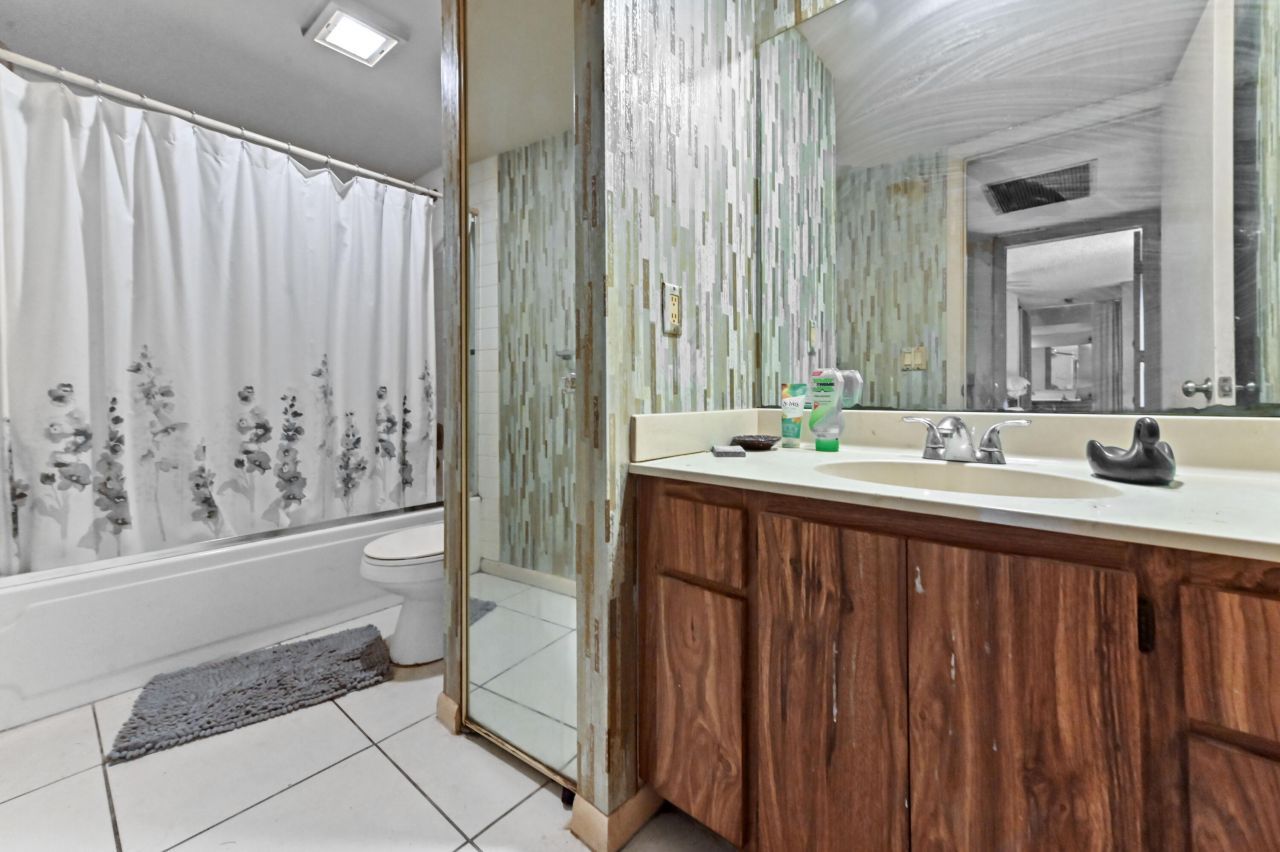 2423 24th Lane, Greenacres, FL 33463 Photo