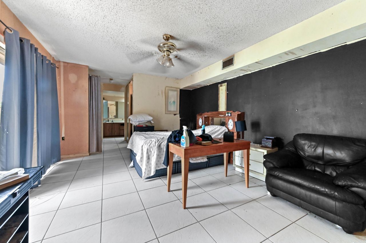 2423 24th Lane, Greenacres, FL 33463 Photo