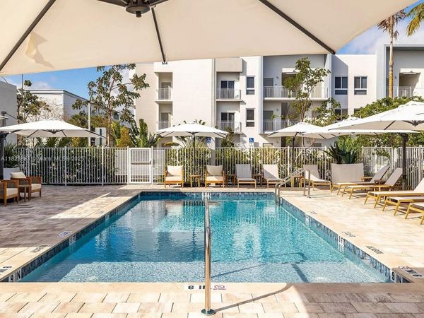 610 NE 2nd St, Unit 101, Dania Beach, FL 33004