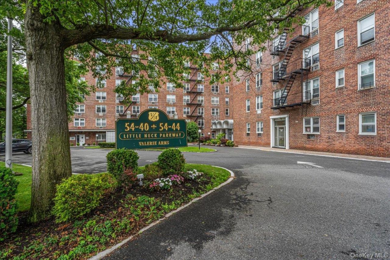 54-44 Little Neck Parkway, Unit 5G, Little Neck, NY 11362 Main Photo