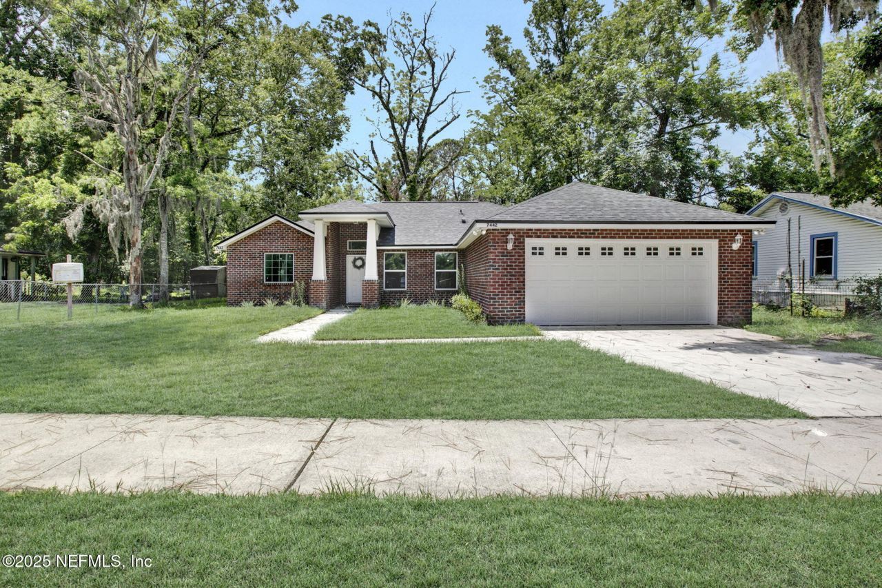 7442 Richardson Road, Jacksonville, FL 32209 Main Photo