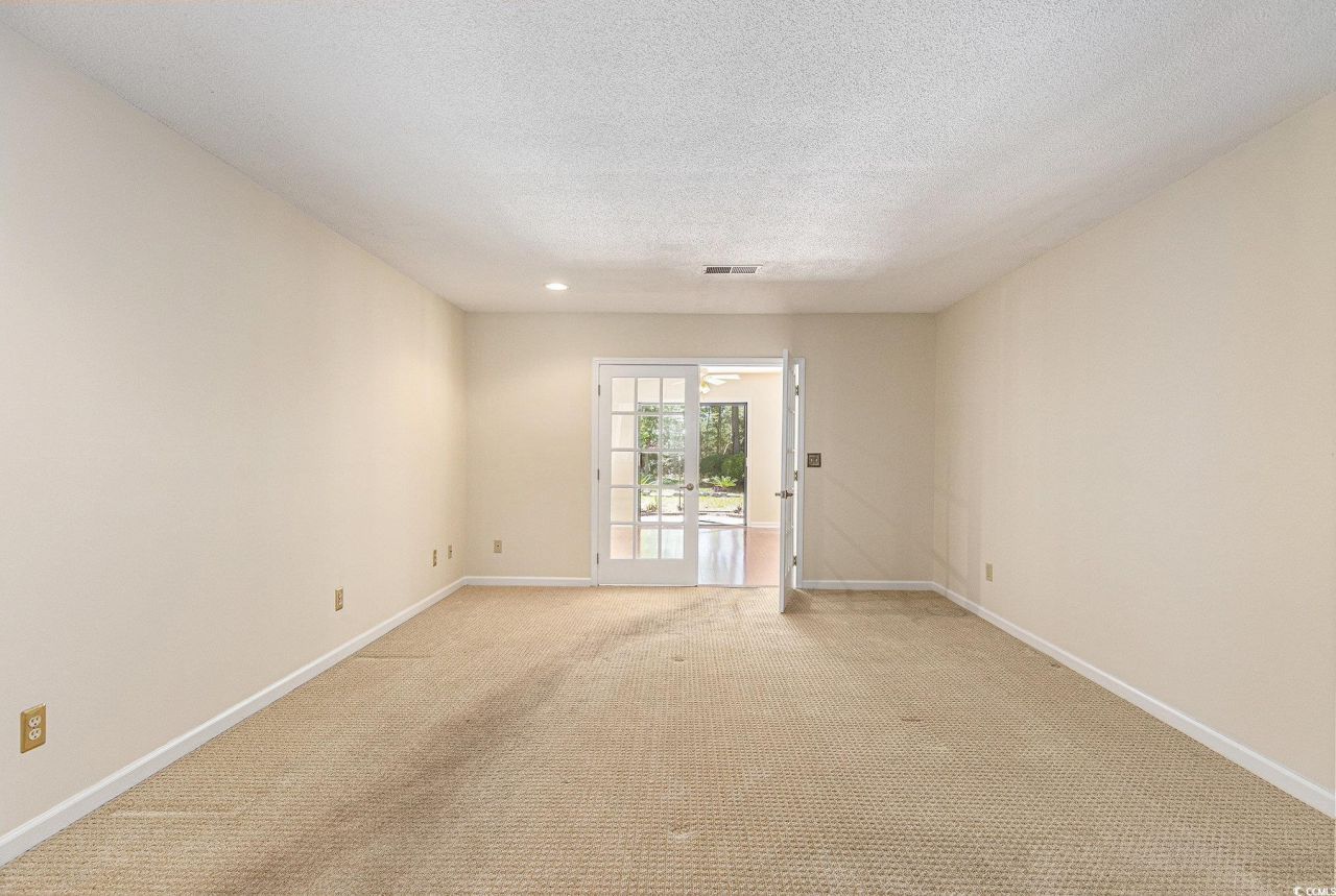 137 Hickory Dr. Photo 20