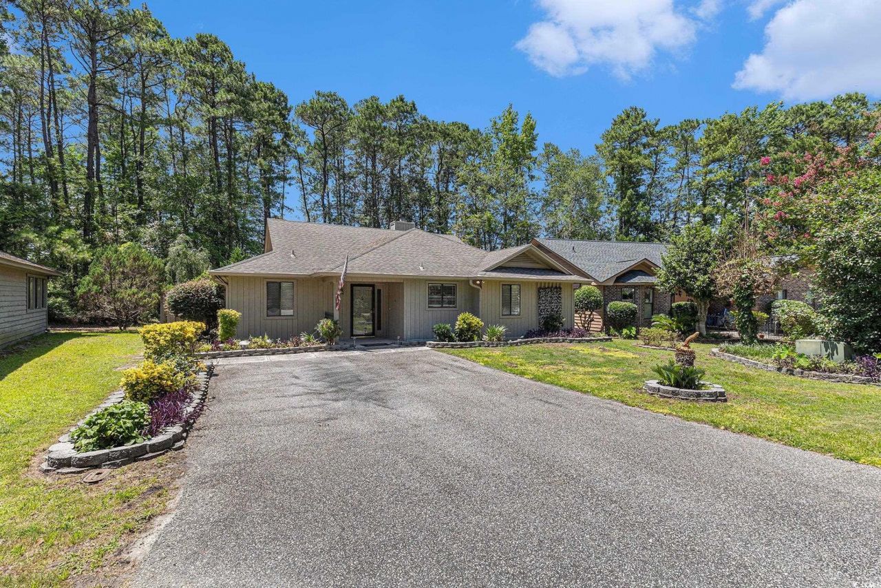 137 Hickory Dr. Photo 4