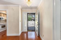 137 Hickory Dr. photo 4