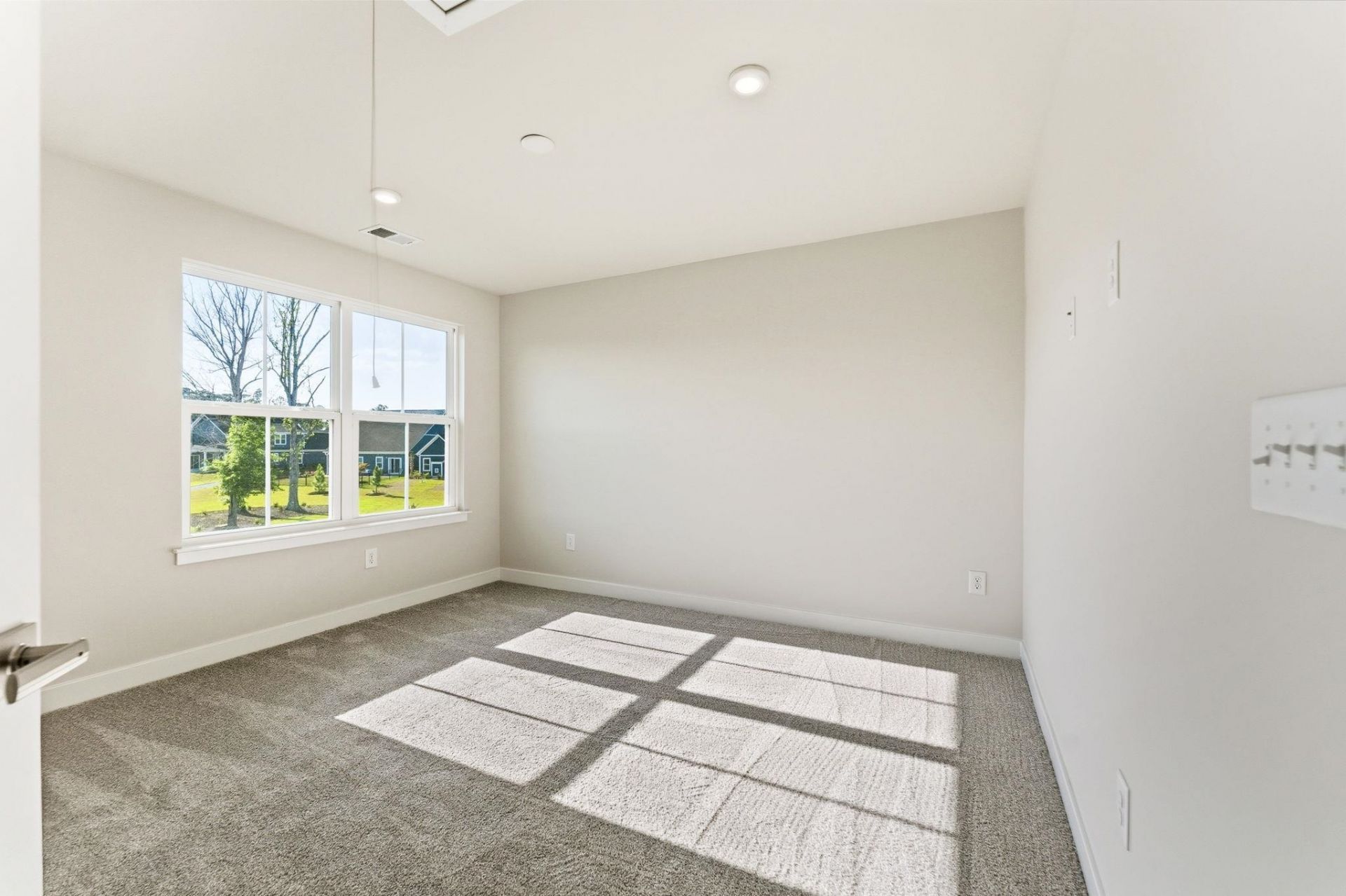 2273 Hazel Way Photo 26