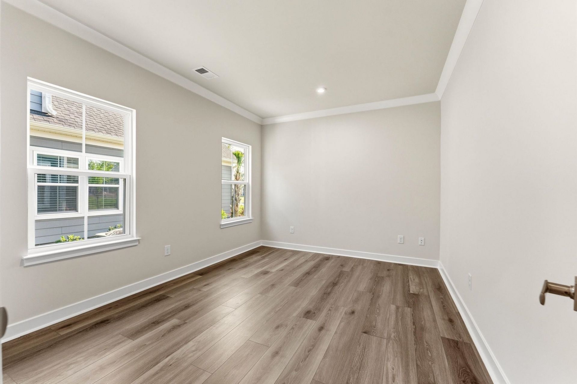 2273 Hazel Way Photo 32