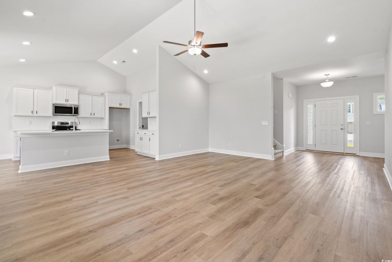 5009 Shore Breeze Dr. Photo 6