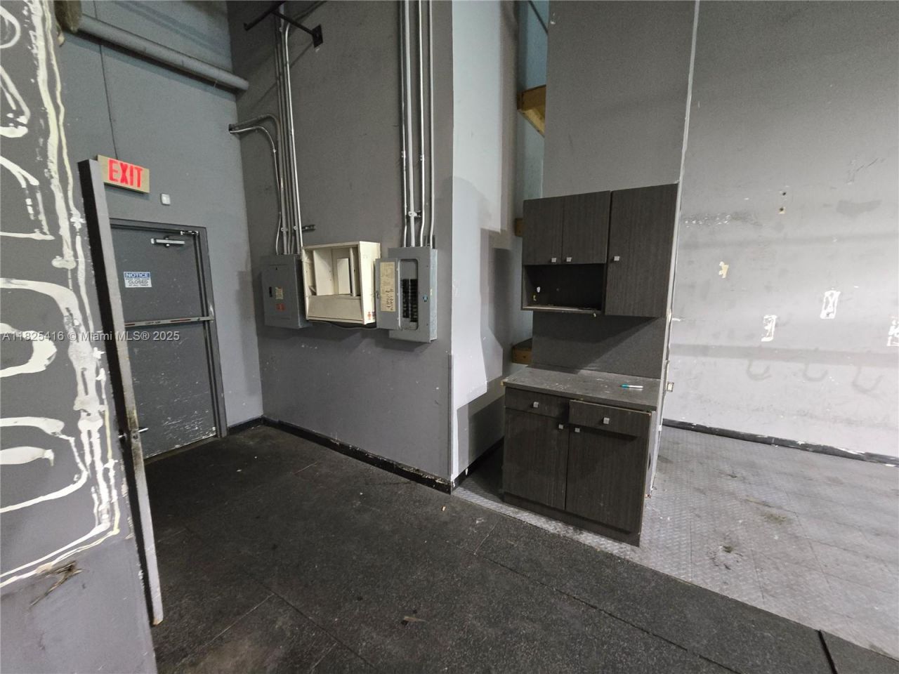 275 NE 18th St, Unit CU-10, Miami, FL 33132 Photo