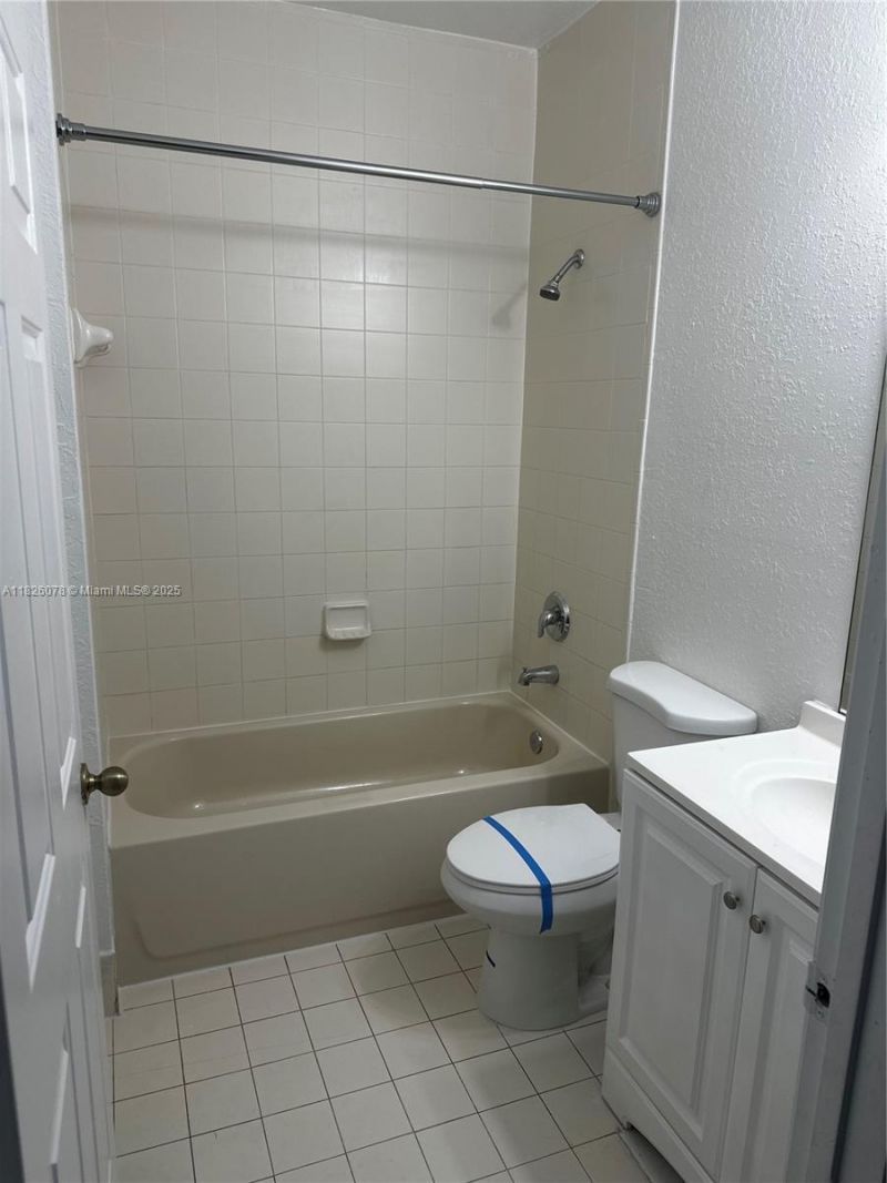 2452 SE 14th Ave, Unit 284, Homestead, FL 33035 Photo
