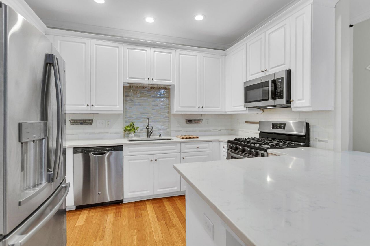 4030 Babbitt Street Photo 3