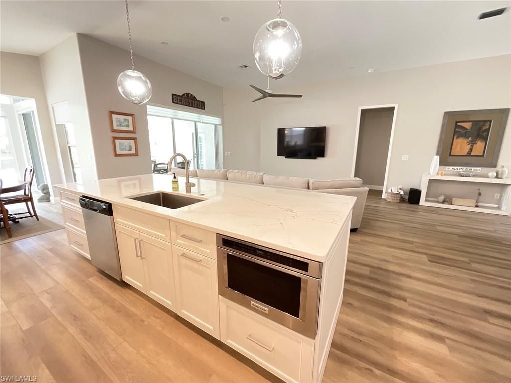1709 Marsh Run, Naples, FL 34109 Photo