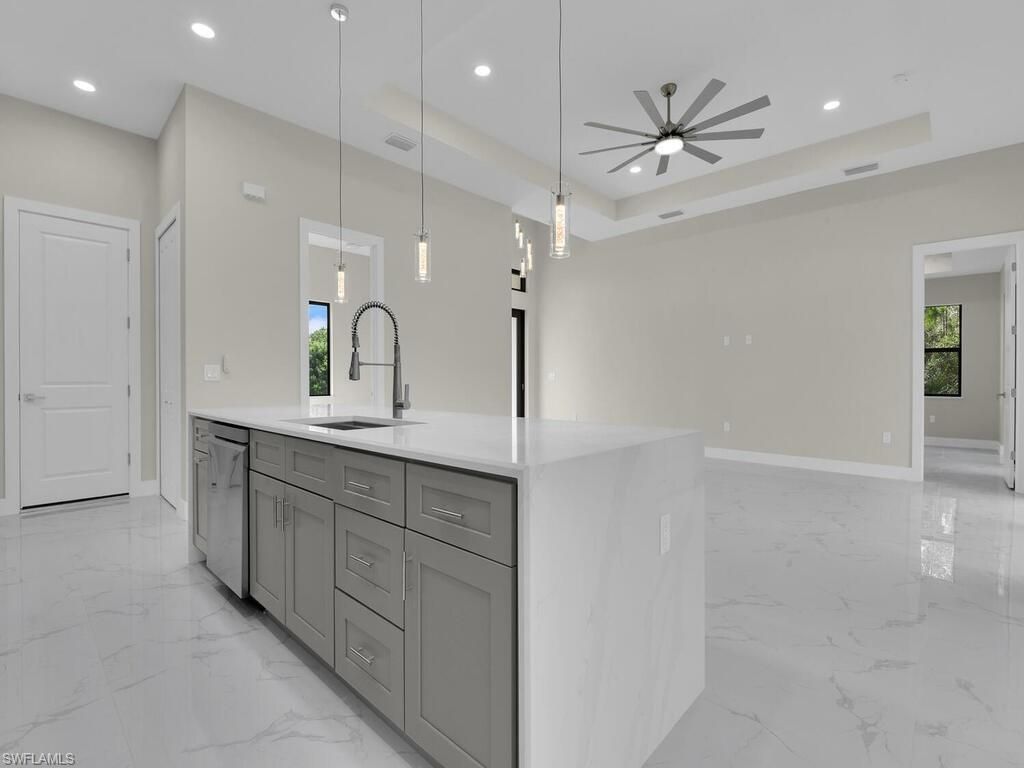 410 Plumosa Ave, Lehigh Acres, FL 33972 Photo