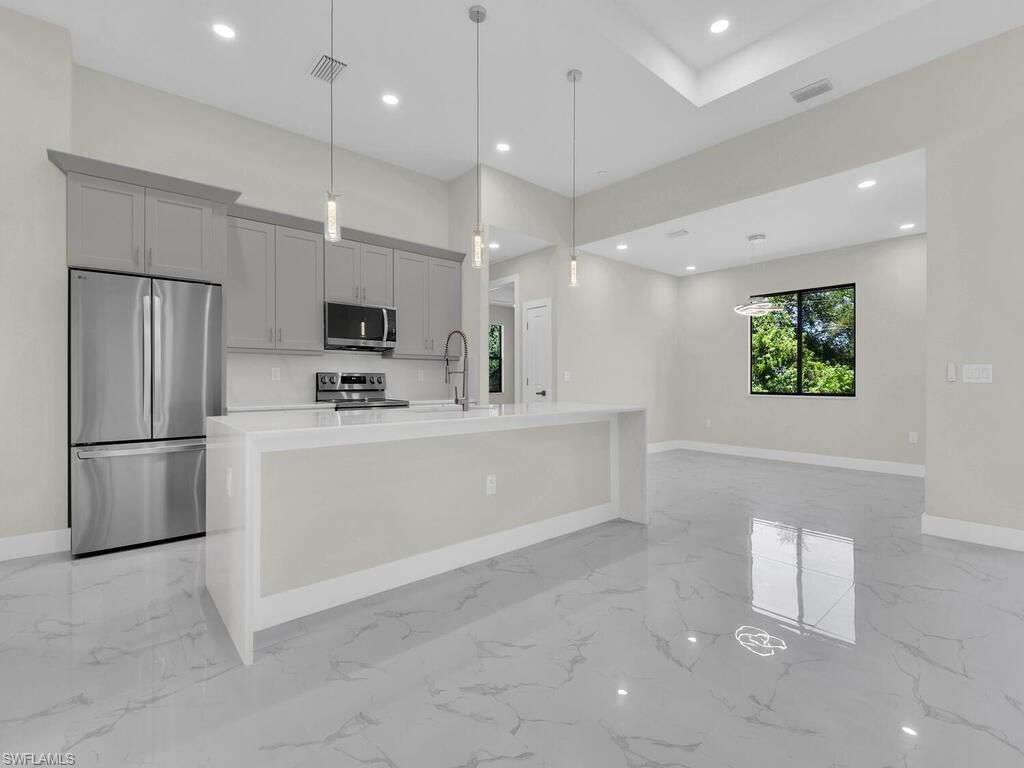 503 Lincoln Blvd, Lehigh Acres, FL 33936 Photo